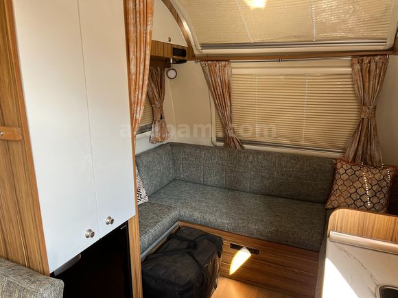 SAHİBİNDEN SWAN SAFİR ÇEKME KARAVAN