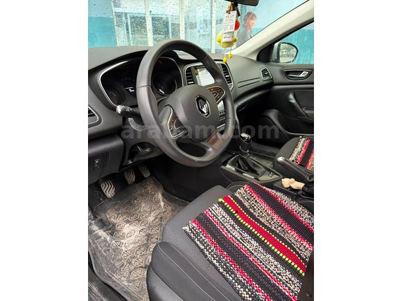 Sahibinden Renault Megane 1.6 Joy 2018 Model 