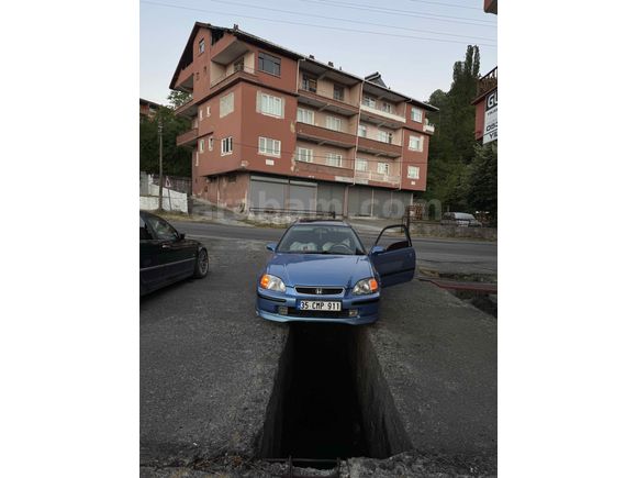 Sahibinden Honda Civic 1.4 i S 1998 Model 