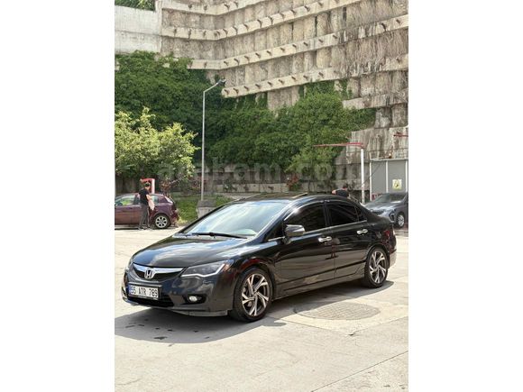 Sahibinden Honda Civic 1.6i VTEC Elegance 2010 Model 