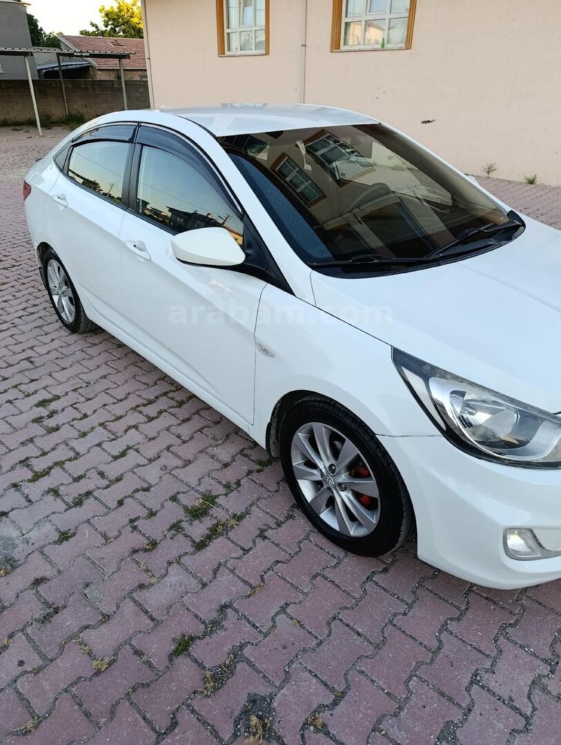 Sahibinden Hyundai Accent Blue 1.6 CRDI Mode Plus 2014 Model 4