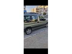 Sahibinden Peugeot Partner 2005 model 2000 motor
