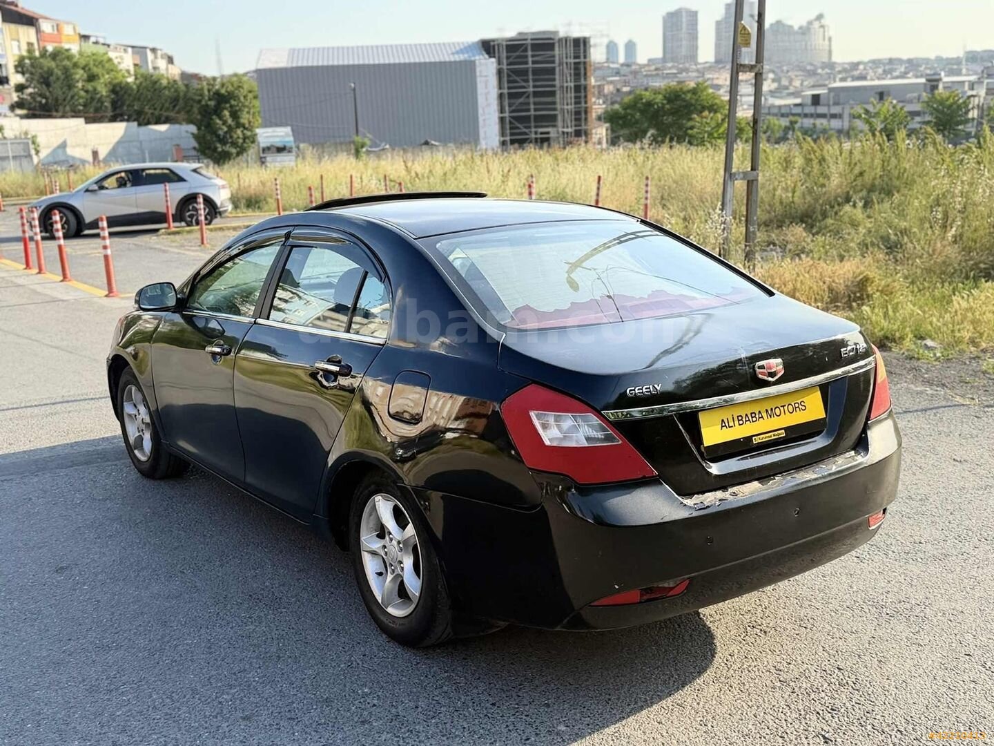 Galeriden Geely Emgrand 1.5 GSL Premium SR 2011 Model İstanbul 199.000 km Siyah 6