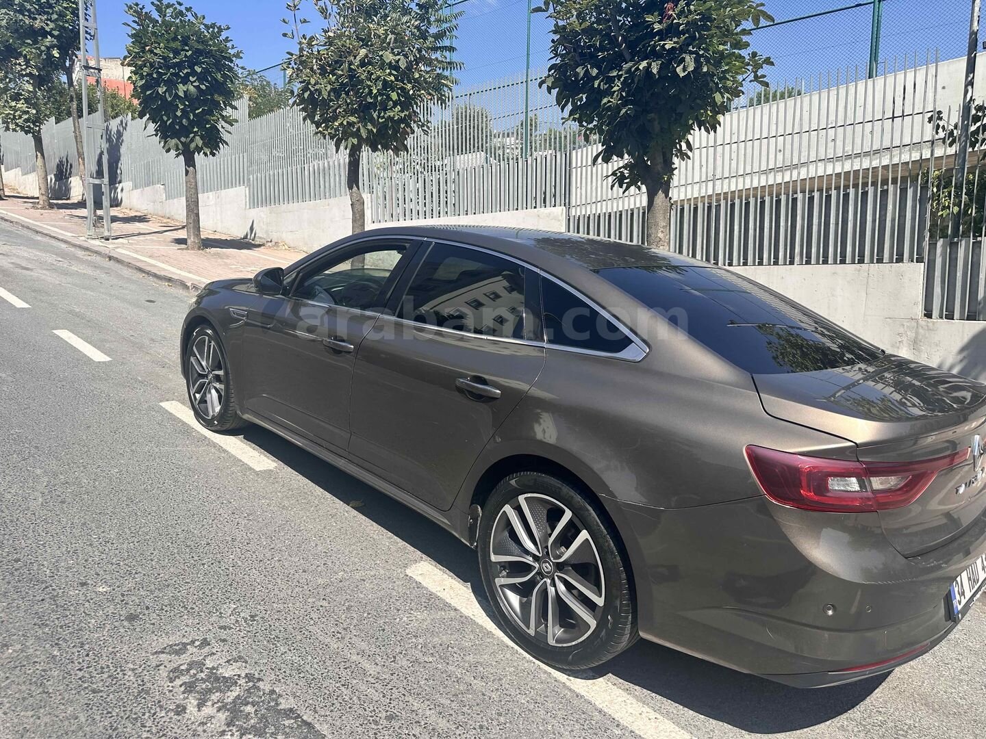 Sahibinden Renault Talisman 1.6 dCi Icon 2016 Model İstanbul 220.000 km Kahverengi 5