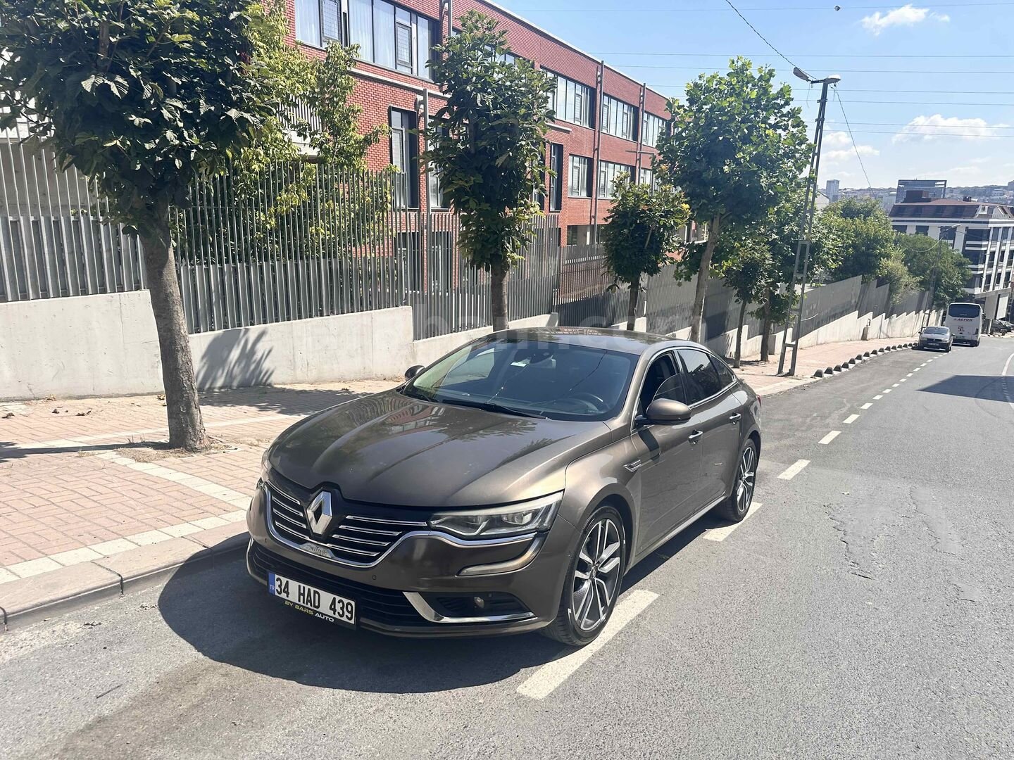 Sahibinden Renault Talisman 1.6 dCi Icon 2016 Model İstanbul 220.000 km Kahverengi 6
