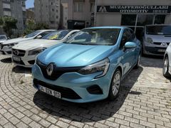 HATASIZ BOYASIZ Renault Clio 1.0 TCe X-Tronic 2021 TERTEMİZ SERVİS BAKIMLI TAKAS TAKSİT İMKANLARI 