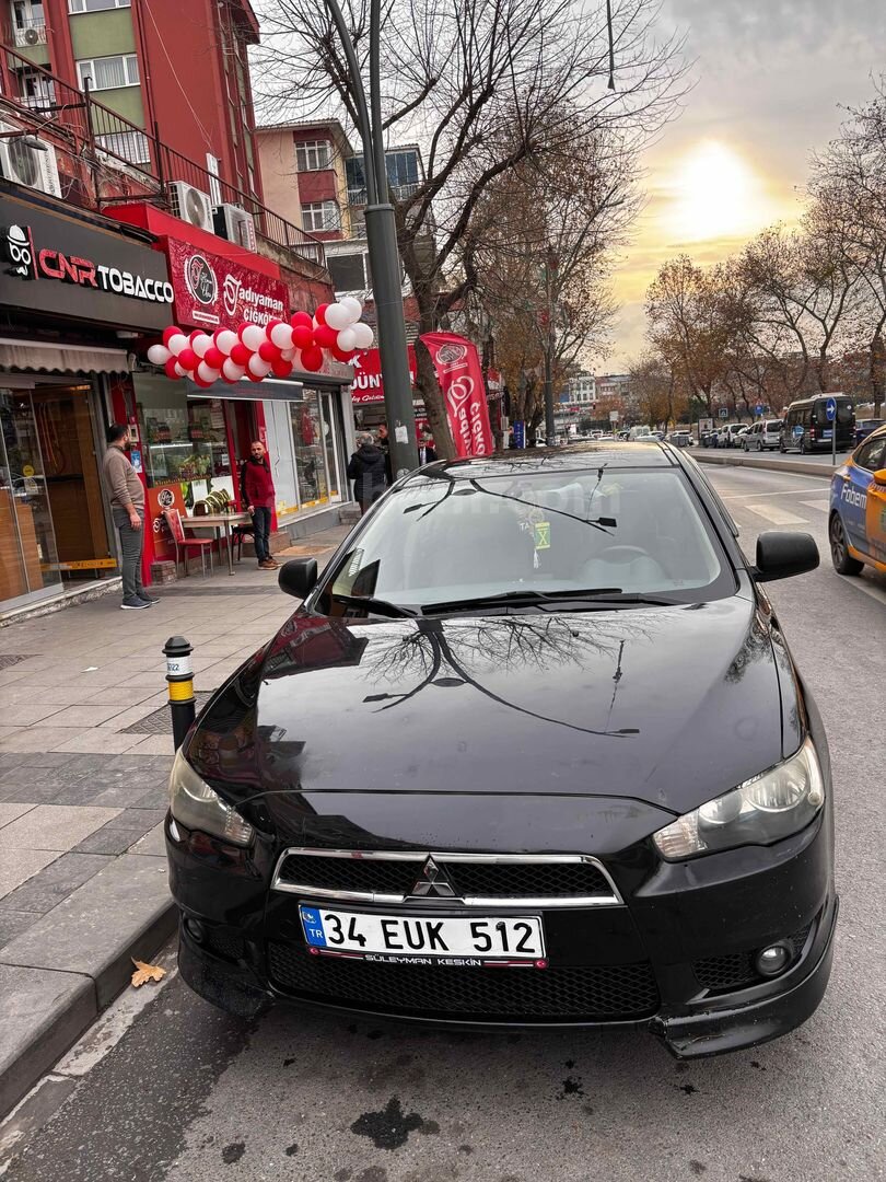 Sahibinden Mitsubishi Lancer 1.5 Invite 2011 Model İstanbul 169.000 km Siyah 3