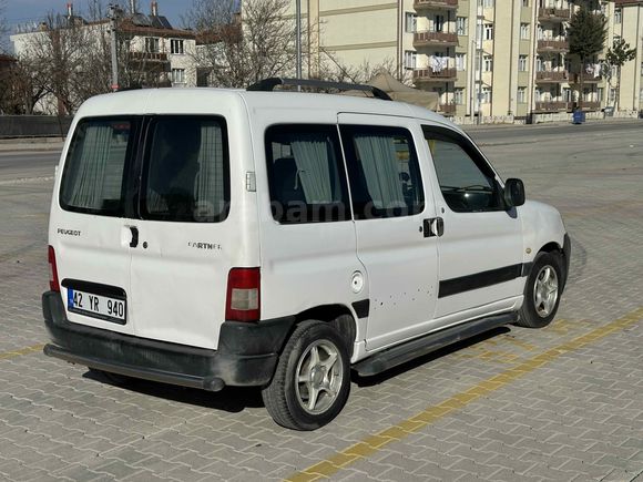 Sahibinden Peugeot Partner 1.9 D 2006 Model 