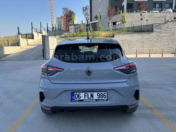 Sahibinden Renault Clio 1.0 TCe Evolution 2025 Model 