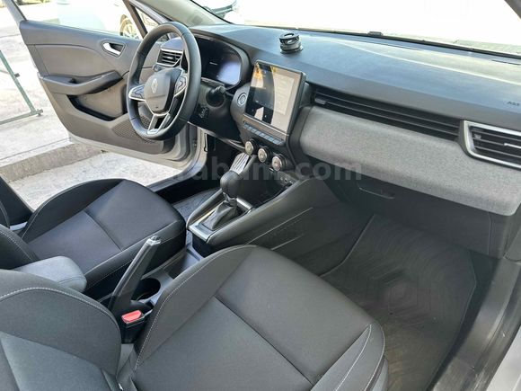Sahibinden Renault Clio 1.0 TCe Evolution 2025 Model 
