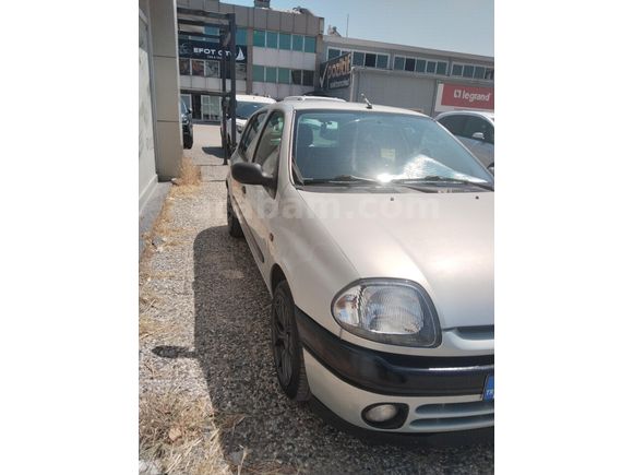 Sahibinden Renault Clio 1.6 RTE 2001 Model