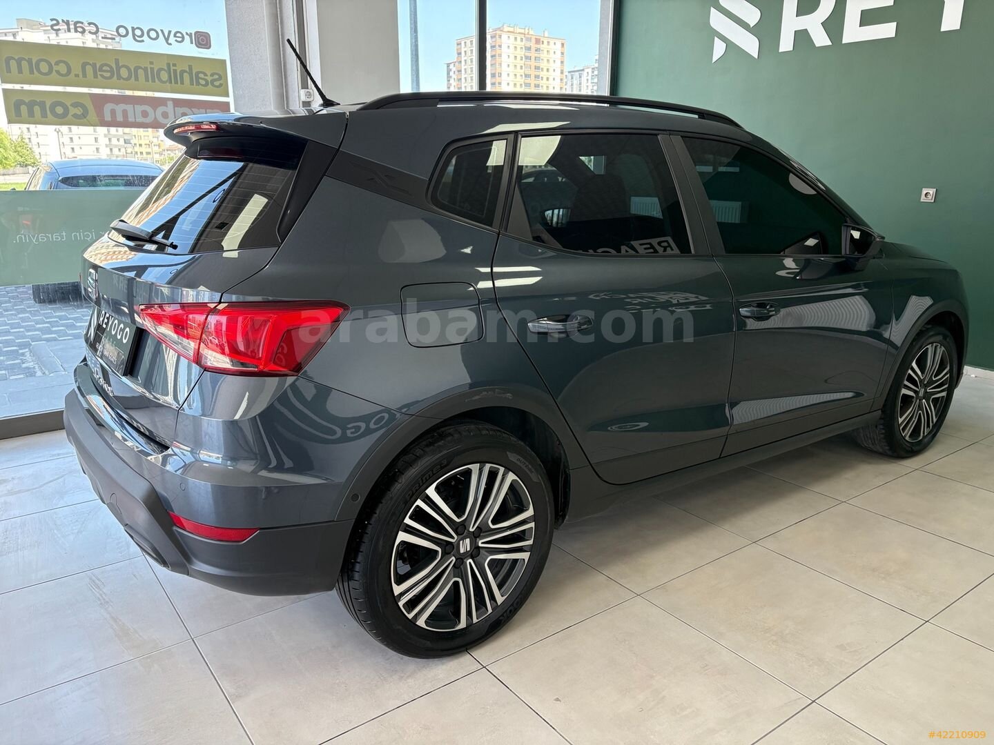 Galeriden Seat Arona 1.0 EcoTSI Style 2023 Model Kayseri 68.000 km Füme 7