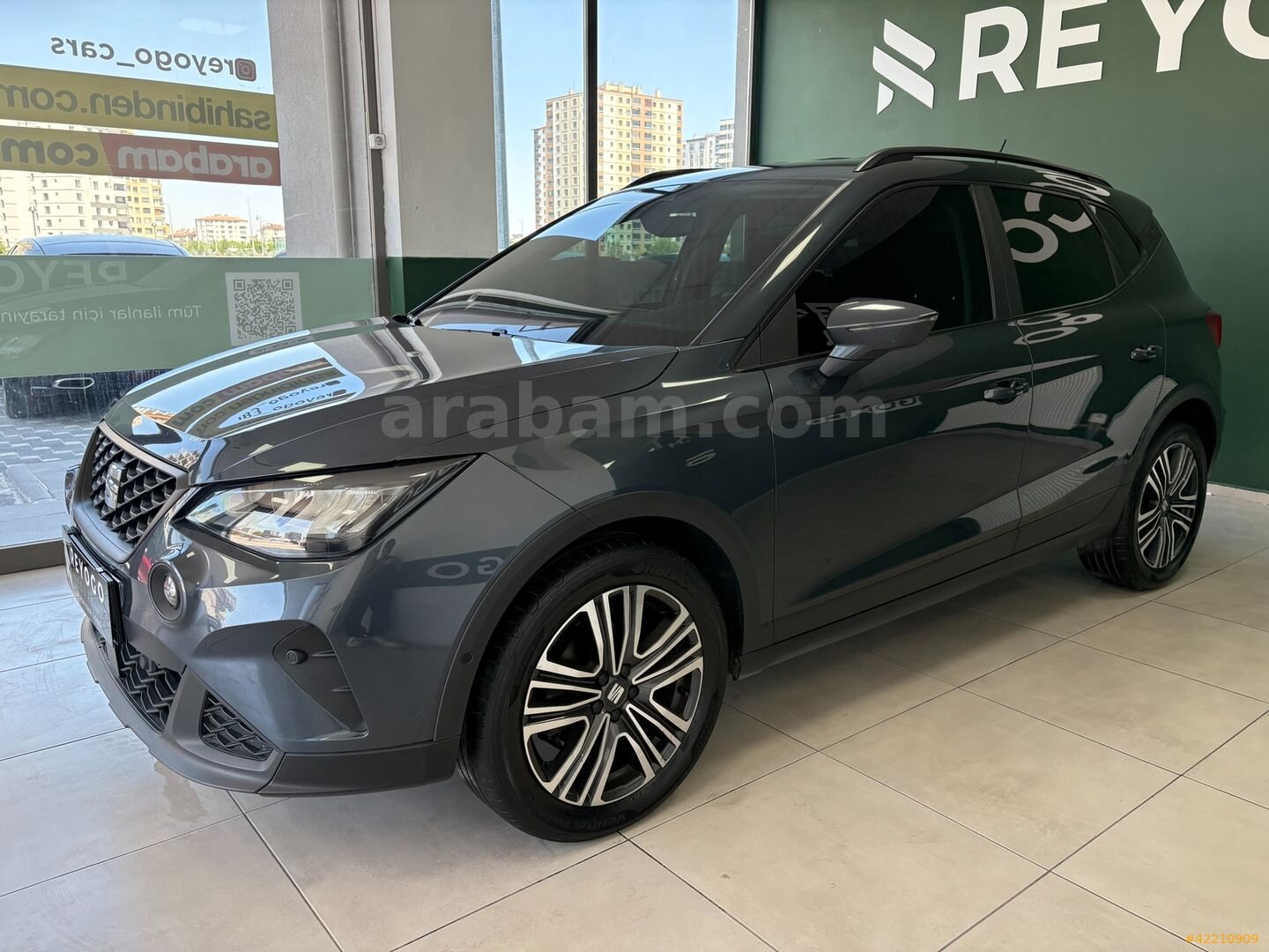 Galeriden Seat Arona 1.0 EcoTSI Style 2023 Model Kayseri 68.000 km Füme 3
