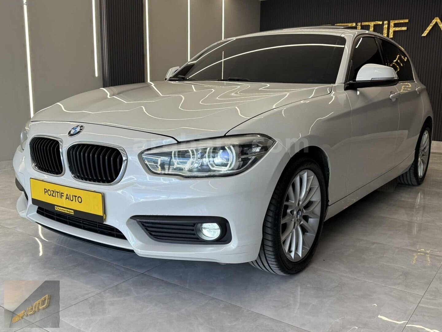 Galeriden BMW 1 Serisi 116d One Edition 2016 Model Bursa 162.000 km Beyaz 2