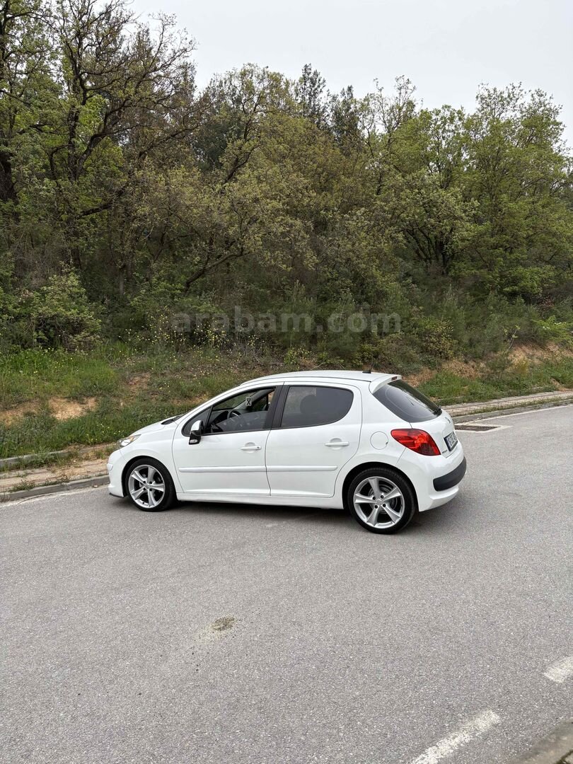 Sahibinden Peugeot 207 1.4 HDi Trendy 2007 Model Bursa 255.000 km Beyaz 3