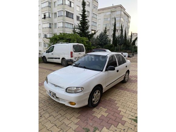Hyundai accent 1.5 gls klimalı temiz bakımlı