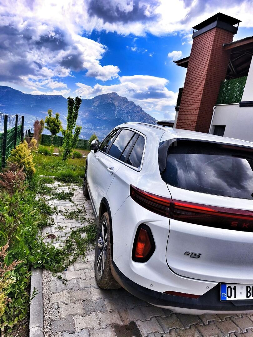 Sahibinden Skywell ET5 Premium 2022 Model Adana 71.000 km Beyaz 7