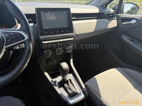 2024 Clio 1.0 Tce 90 Hp Boyasız 60 Bin Km de Çelik Jantlı