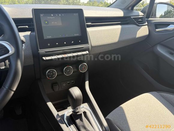 2024 Clio 1.0 Tce 90 Hp Boyasız 60 Bin Km de Çelik Jantlı