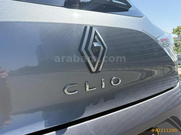2024 Clio 1.0 Tce 90 Hp Boyasız 60 Bin Km de Çelik Jantlı