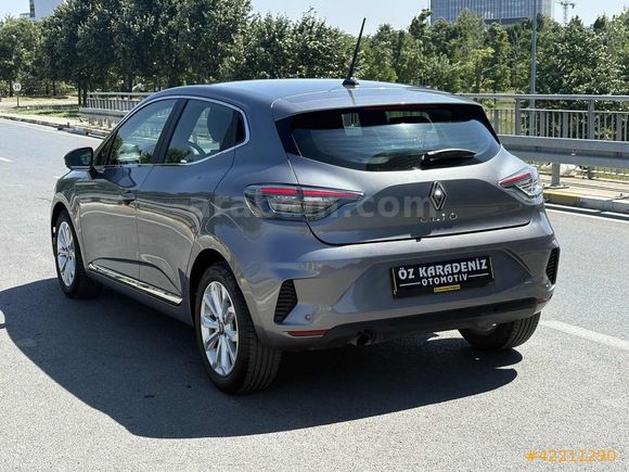 2024 Clio 1.0 Tce 90 Hp Boyasız 60 Bin Km de Çelik Jantlı