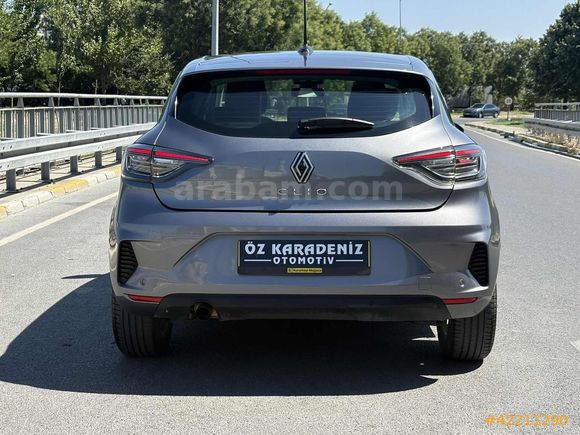 2024 Clio 1.0 Tce 90 Hp Boyasız 60 Bin Km de Çelik Jantlı