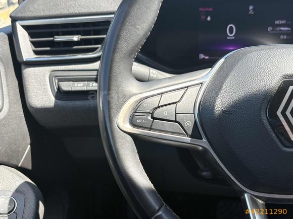 2024 Clio 1.0 Tce 90 Hp Boyasız 60 Bin Km de Çelik Jantlı