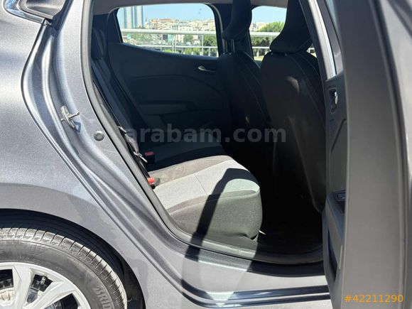 2024 Clio 1.0 Tce 90 Hp Boyasız 60 Bin Km de Çelik Jantlı