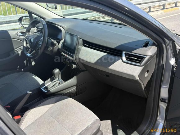 2024 Clio 1.0 Tce 90 Hp Boyasız 60 Bin Km de Çelik Jantlı