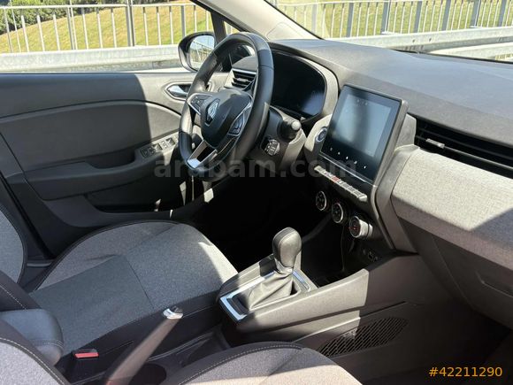 2024 Clio 1.0 Tce 90 Hp Boyasız 60 Bin Km de Çelik Jantlı