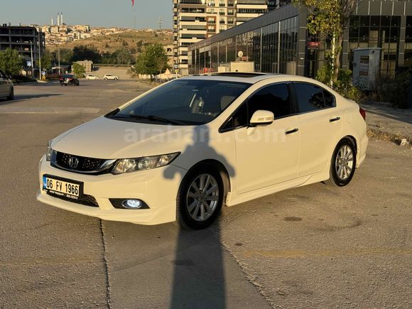 Sahibinden Honda Civic 1.6 Elegance 2012 Model  