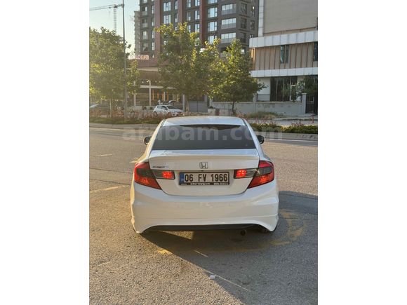 Sahibinden Honda Civic 1.6 Elegance 2012 Model  