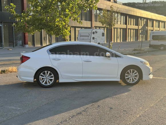 Sahibinden Honda Civic 1.6 Elegance 2012 Model  