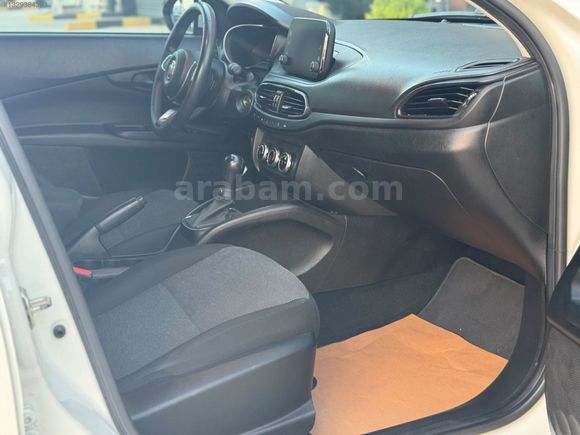 HATASIZ BOYASIZ 2022,1.6 DİZEL OTOMATİK 94 BİNDE