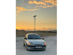 Sahibinden Renault Clio 1.4 RTA 2000 Model 