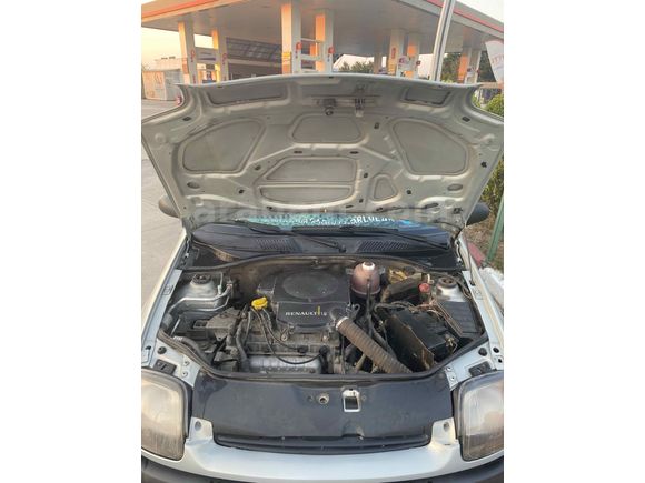 Sahibinden Renault Clio 1.4 RTA 2000 Model 