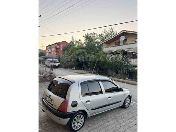 Sahibinden Renault Clio 1.4 RTA 2000 Model 