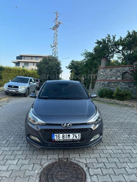 Sahibinden Hyundai i20 1.4 CRDi Style 2017 Model Bursa 176.500 km Gri