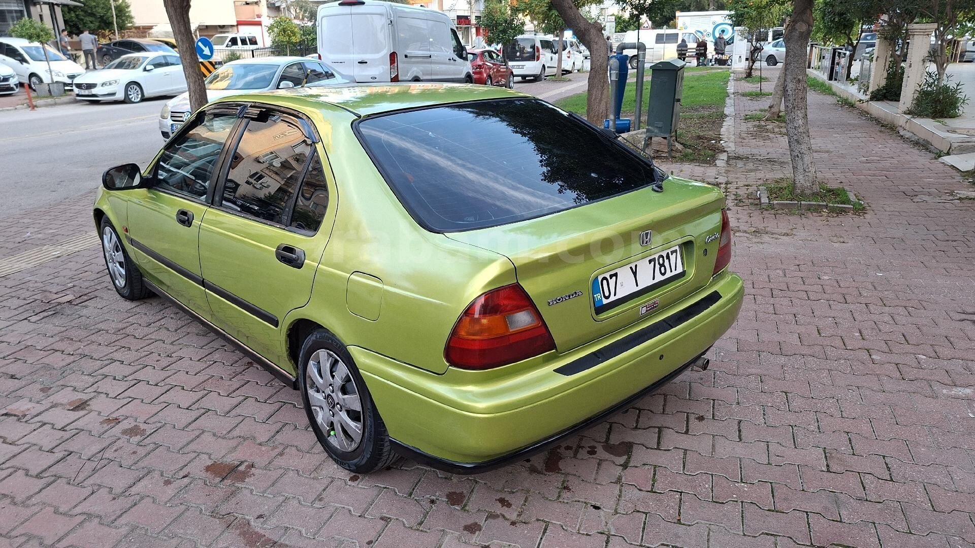 Galeriden Honda Civic 1.6 LS 1996 Model Antalya 350.000 km Yeşil (metalik) 4