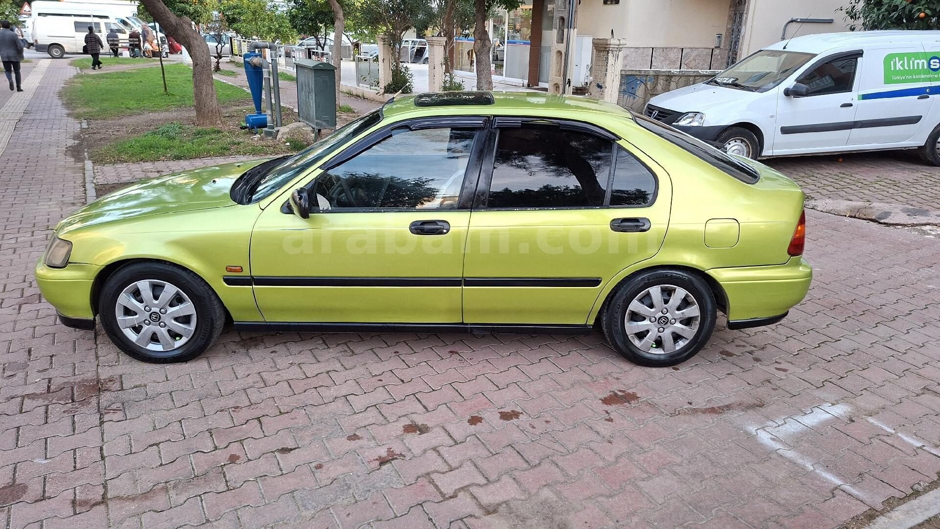 Galeriden Honda Civic 1.6 LS 1996 Model Antalya 350.000 km Yeşil (metalik) 5