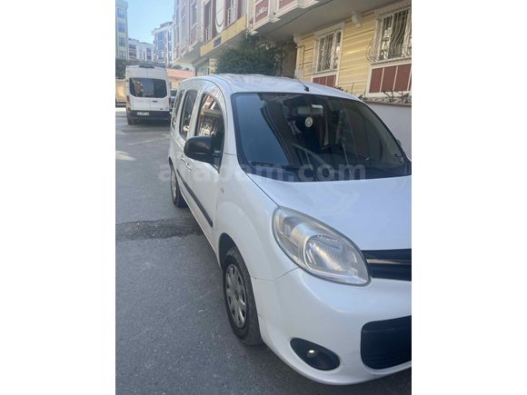Sahibinden Renault Kangoo Multix 1.5 dCi Touch 2016 Model  343000 km Beyaz