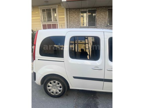 Sahibinden Renault Kangoo Multix 1.5 dCi Touch 2016 Model  343000 km Beyaz