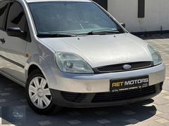 2005 MODEL TEK ELDEN OTOMATİK VİTES 135.000 KMDE SANRUFLU FİESTA