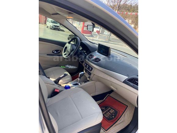 Sahibinden Renault Megane 1.6 Expression 2011 Model 