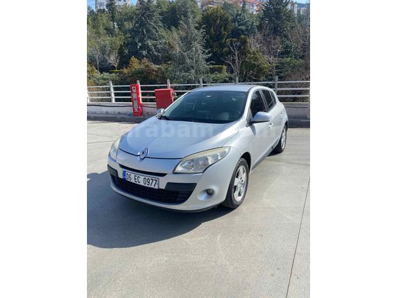 Sahibinden Renault Megane 1.6 Expression 2011 Model 