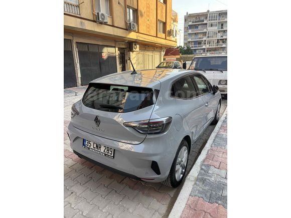 Sahibinden Renault Clio 1.0 TCe Evolution 2023 Model 