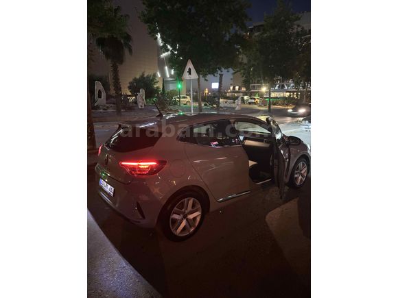 Sahibinden Renault Clio 1.0 TCe Evolution 2023 Model 