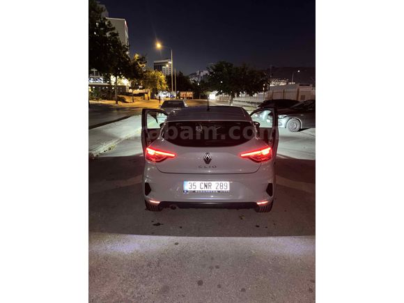 Sahibinden Renault Clio 1.0 TCe Evolution 2023 Model 