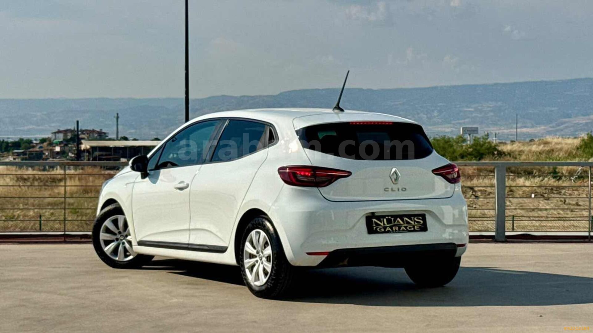 Galeriden Renault Clio 1.0 TCe Joy 2022 Model Denizli 71.000 km Beyaz 7