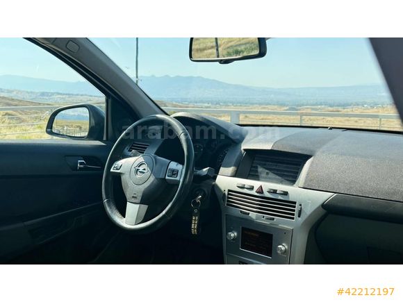 NÜANS GARAGE HATASIZ BOYASIZ OPEL ASTRA
